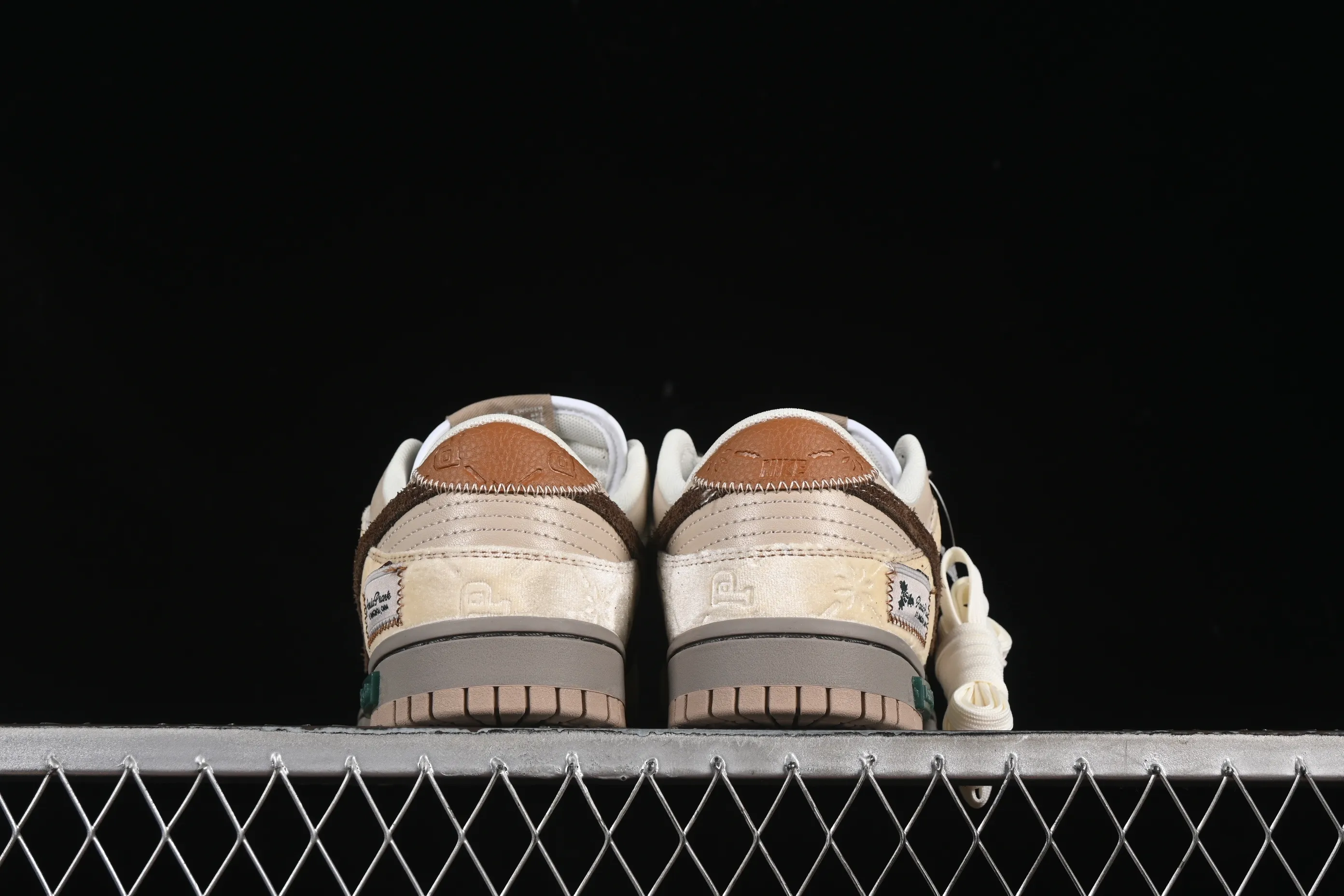 All Categories Nk SB Dunk Series Nk SB Dunk Low Low-top sneakers Nike Dunk Low Panda Prank Winter Dream Romance Royal Beige Low-top casual sneakers HQ1175-240